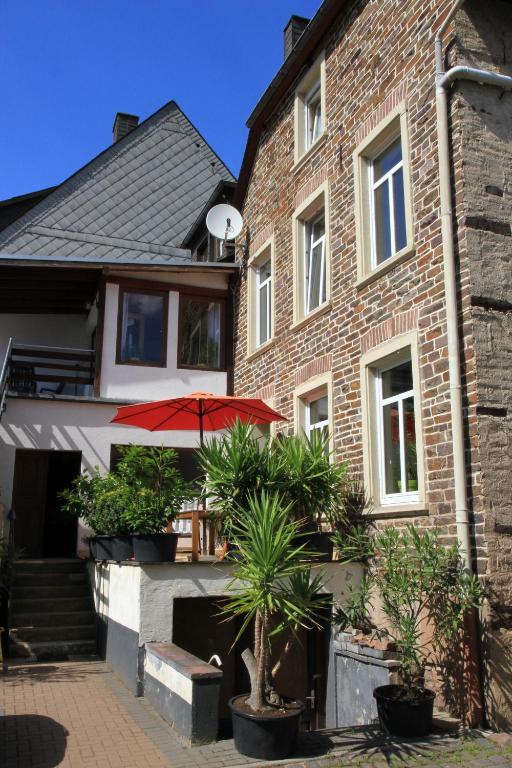 Ferienweingut Serwaziwein メセニヒ エクステリア 写真
