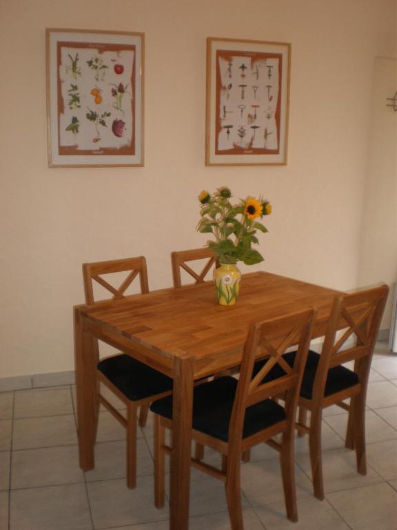 Ferienweingut Serwaziwein メセニヒ 部屋 写真